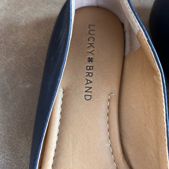 NAVY Lucky Brand Leather Flats 6.5 - Picture 6 of 6